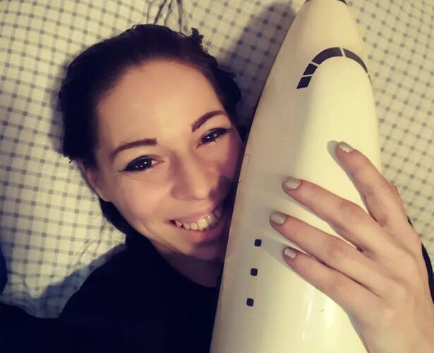 Meet Woman who’s in a relationship with a toy plane ‘Luffancs,’ and cuddles, kiss and have sex with it throughout the night