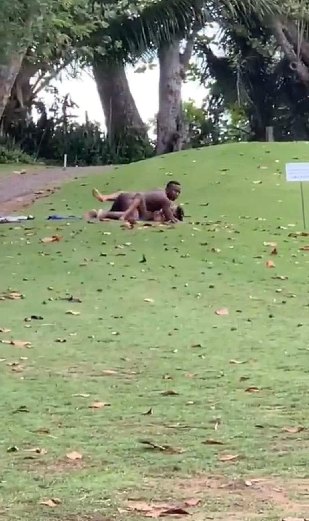 Man and woman found redhanded having sex at golf pitch, run to the bush naked when busted
