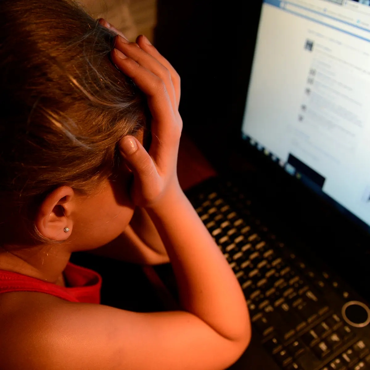 Place computers in public rooms to prevent child pornography