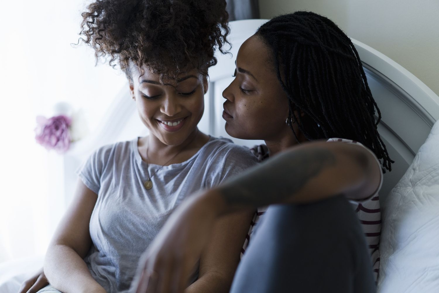 Ex-Lesbian Narrates How Famous Ghanian Actresses Used Her Erotic Africa Adult Blog lesbienne 1500x1001 Photo Adulte Hq Ex-Lesbian Narrates How Famous Ghanian Actresses Used Her Erotic Africa Adult Blog photo