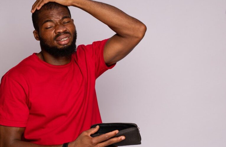 5 Things Broke Men Must Do To Attract Hot Women