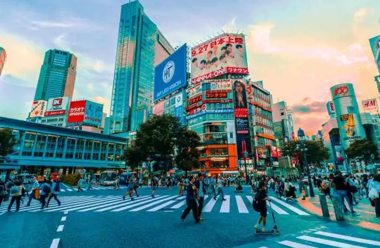 Tokyo Government Set To Launch Dating App To Boost Marriages