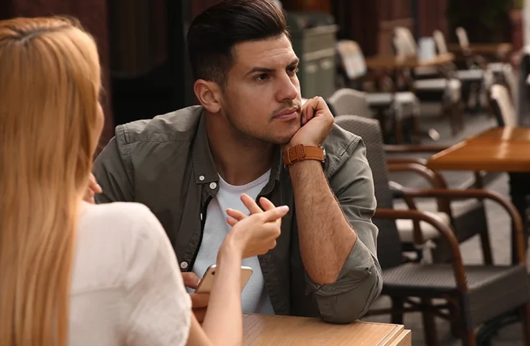 6 Common Mistakes Men Make During The First Date