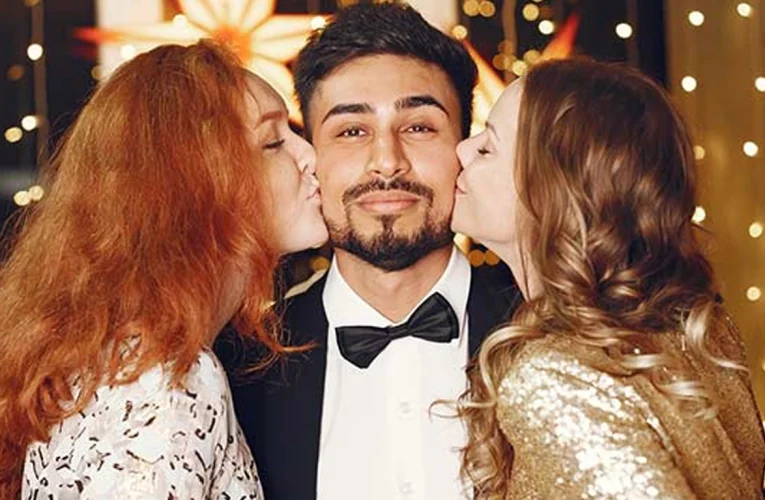 What To Consider When Dating Multiple Partners At The Same Time